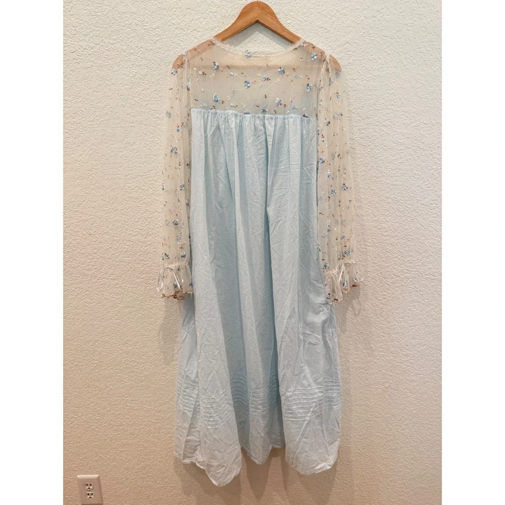 Eileen West Blue Cotton Embroidered Mesh Sleeve Lawn Nightgown Victorian Style M - Picture 7 of 12